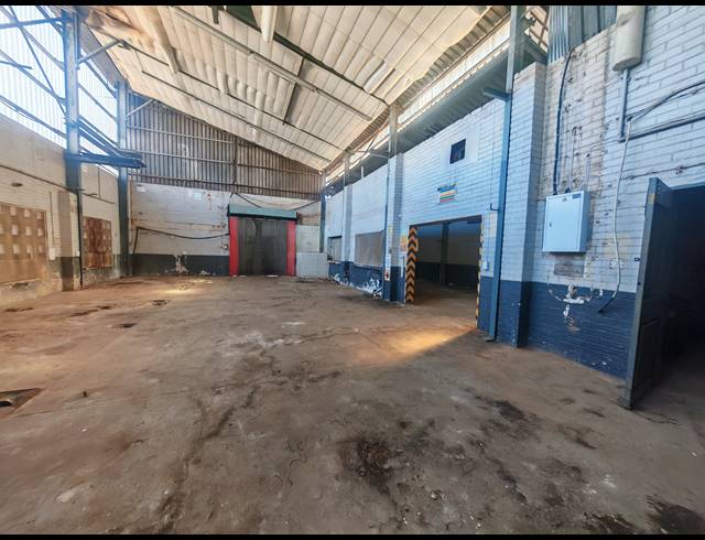 820M² WAREHOUSE FOR SALE IN BOOYSENS RESERVE